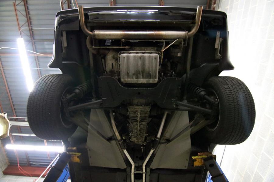  DeLorean DMC-12 in Black 1981 года  (фото 186 из 207)
